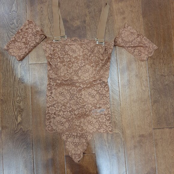 Free people hot as hell lace bodysuit - Picture 9 of 12